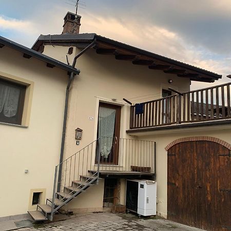 La Casa Di Nonna Pina Villa Roccasparvera Exteriör bild